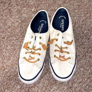 Sperry shoes